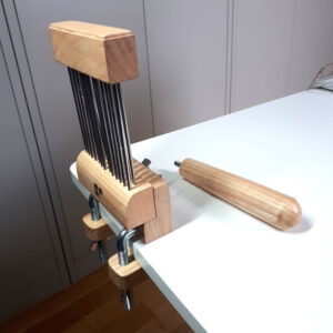 Support de peigne en frêne