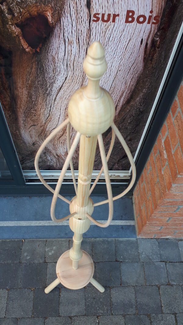 Quenouille artisanale en bois – Image 4