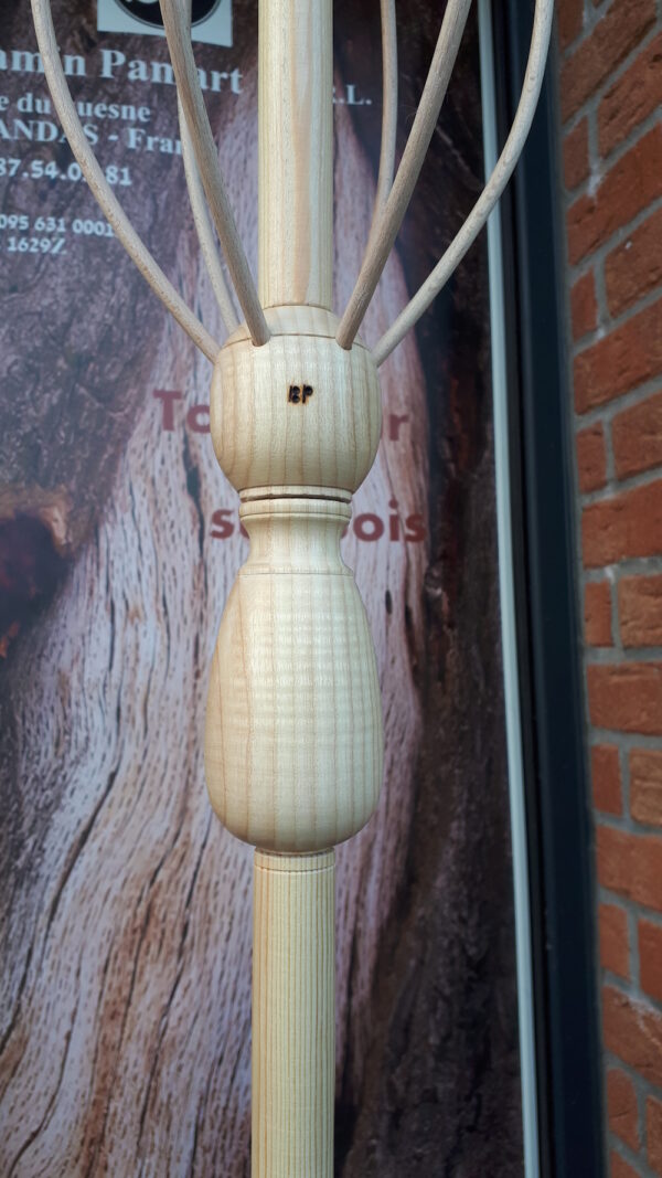 Quenouille artisanale en bois – Image 2