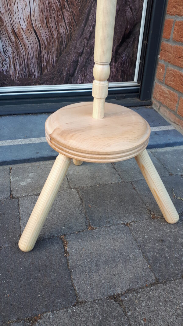 Quenouille artisanale en bois – Image 11