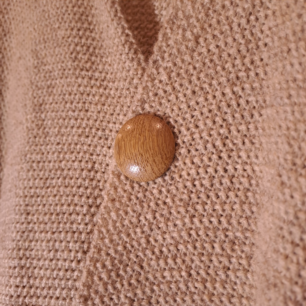 Broche aimantée en chêne I201 – Image 2