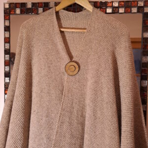 Broche aimantée en chêne I210