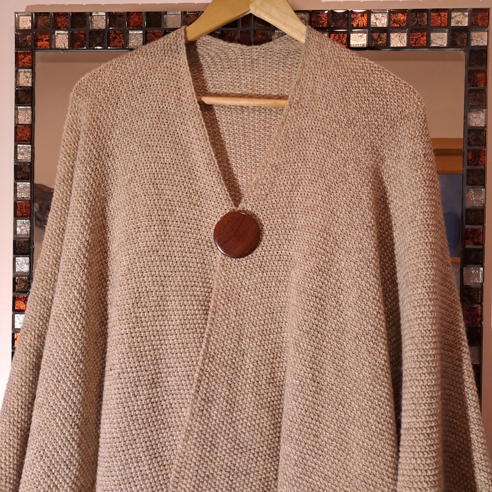 Broche aimantée en meranti I218