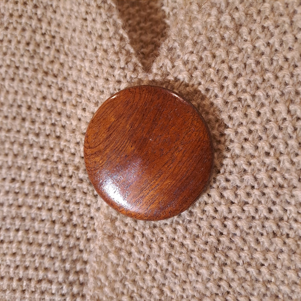 Broche aimantée en meranti I218 – Image 2