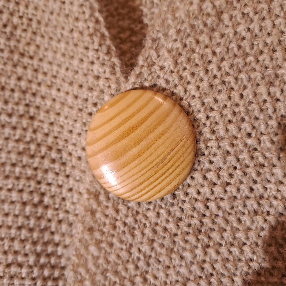 Broche aimantée en meranti I218 – Image 3