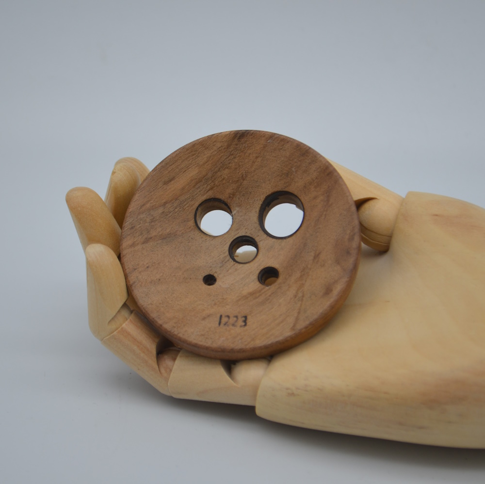 Diz en noyer I223 – Image 2