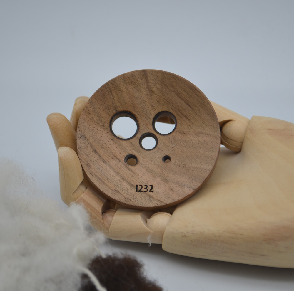 Diz en noyer I232 – Image 2