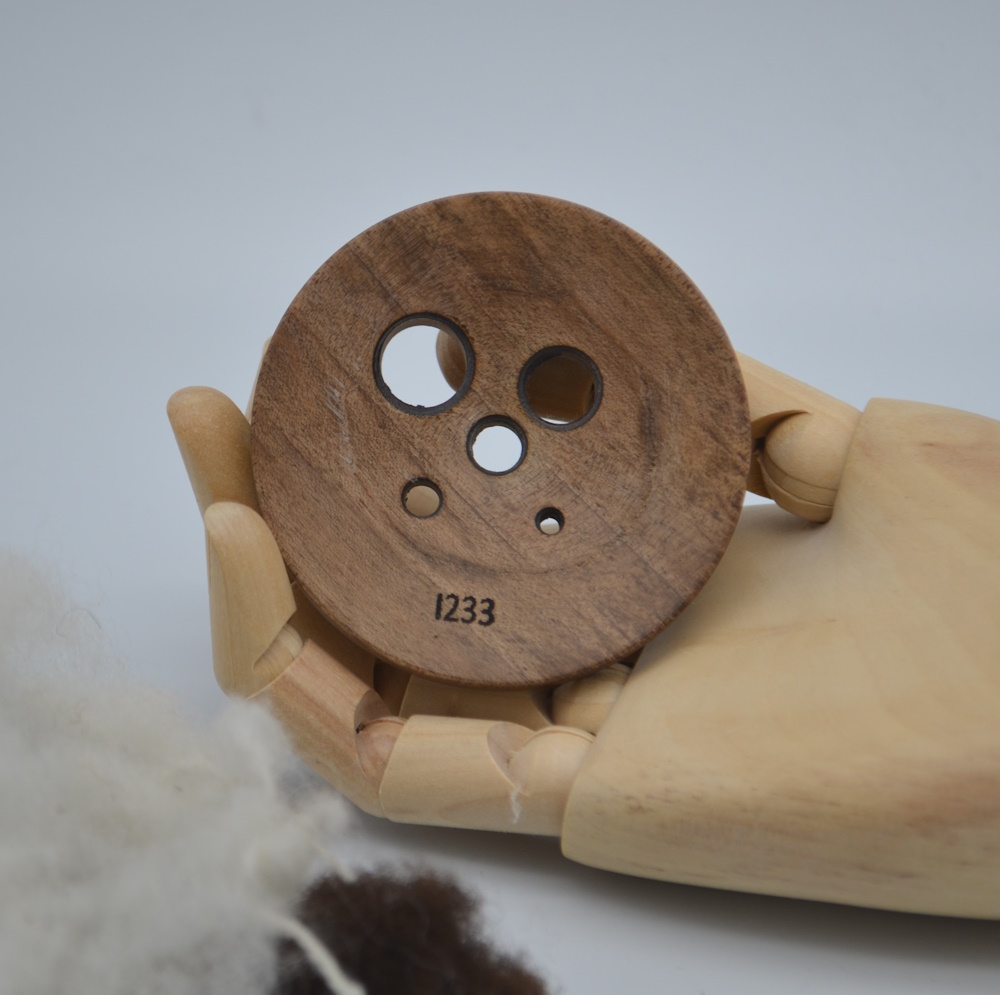 Diz en noyer I233 – Image 2