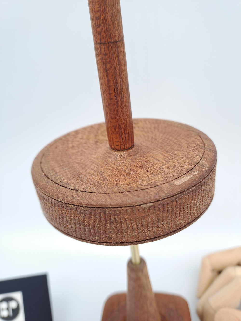 Fuseau supporté I197 sur socle articulé – Image 3