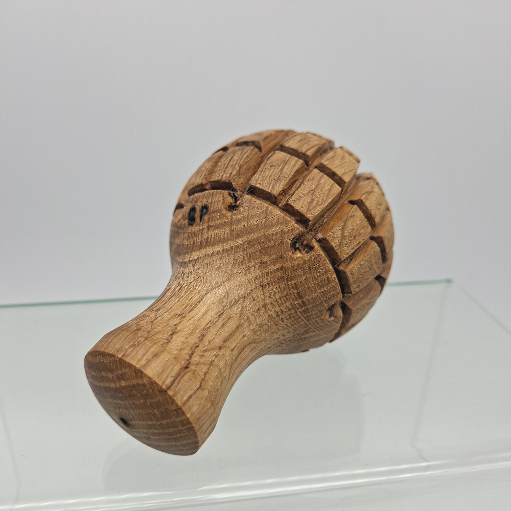 Boule à feutrer en chêne J020 – Image 2