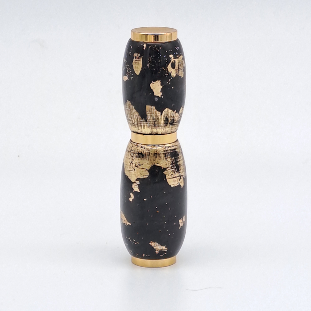 Atomiseur de parfum en fibre de carbone et feuilles d'or J040 – Image 6