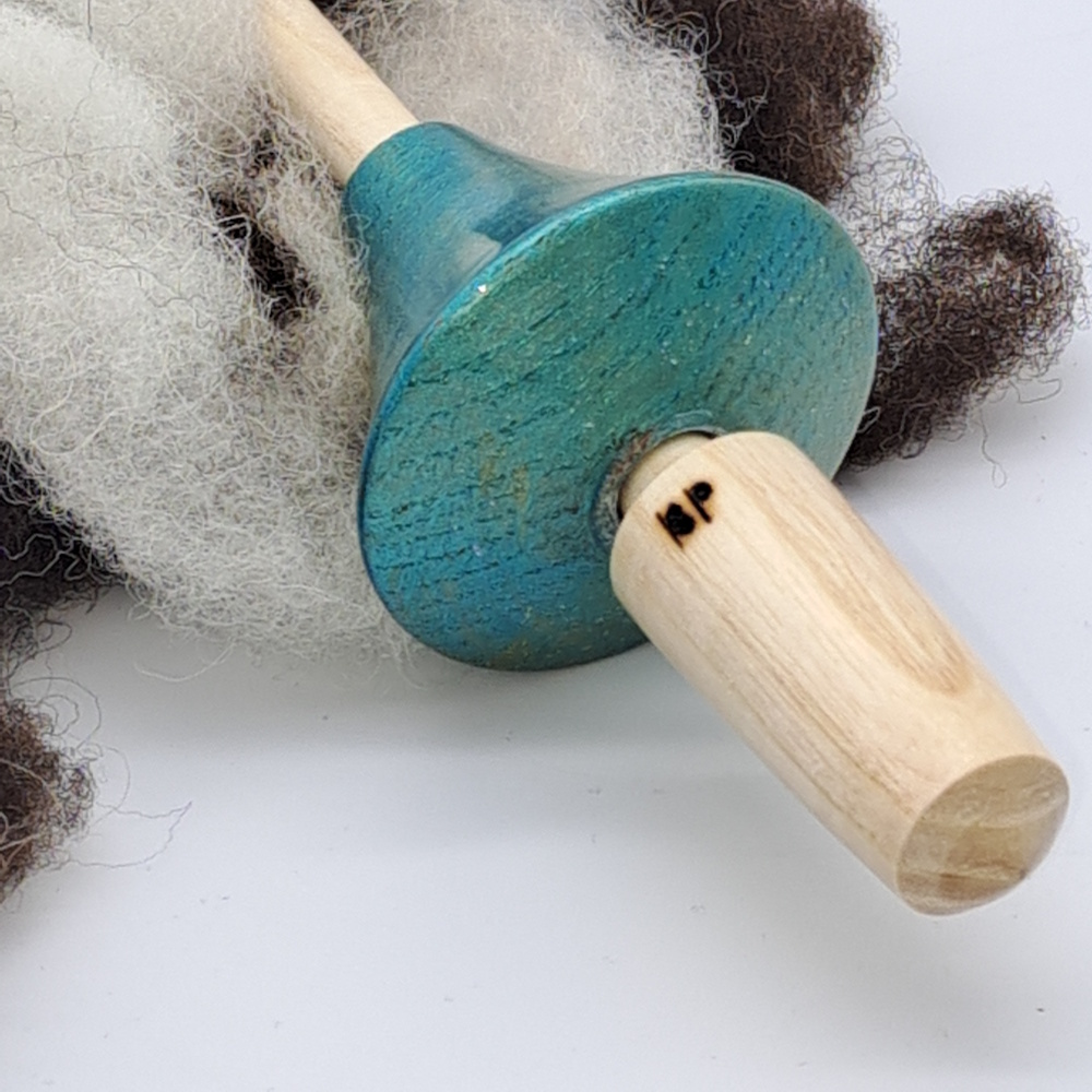 Fuseau supporté en frêne J064 peint à la main avec son support – Image 6